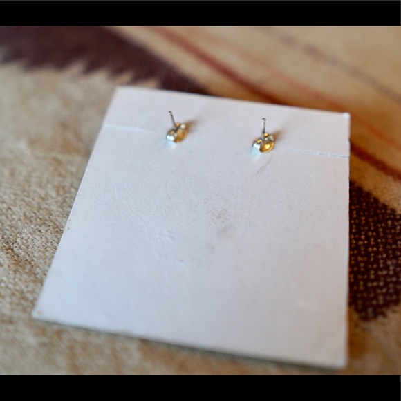 Sterling silver southwestern inlay stud earrings - Picture 7 of 8